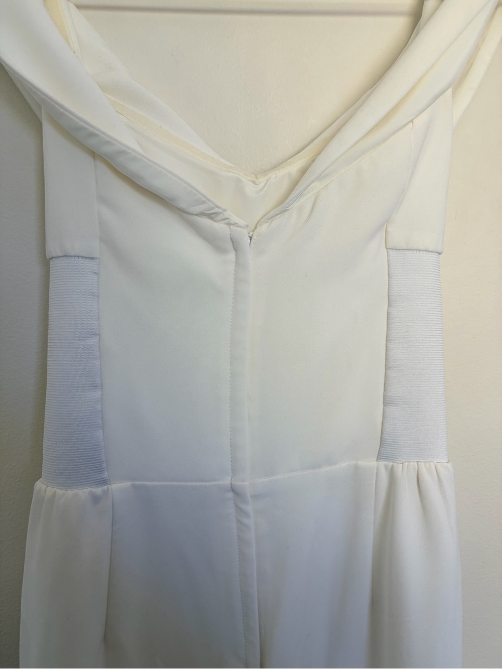 Gorgeous & Elegant H&M Off-Shoulder Jumpsuit in Crisp White - Picture 11 of 14